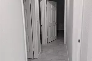 5737 Alvarado Dr, Houston, TX 77035 - Photo 8