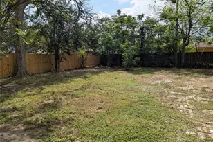 5737 Alvarado Dr, Houston, TX 77035 - Photo 16