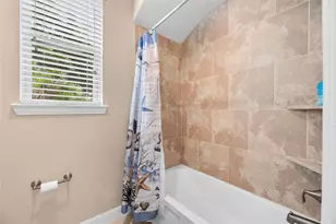 403 Marina View Dr, Webster, TX 77598 - Photo 30