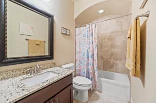403 Marina View Dr, Webster, TX 77598 - Photo 18