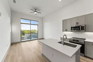 170 Malone St, Houston, TX 77007 - Photo 1