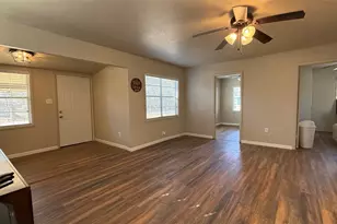 201 Hackberry Ln, Livingston, TX 77351 - Photo 10