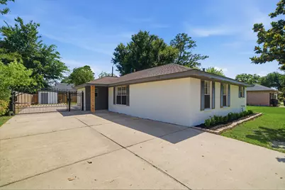 10423 Alcott Drive, Houston, TX 77043 - Photo 2