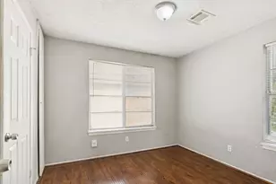3631 N MacGregor Way, Houston, TX 77004 - Photo 10