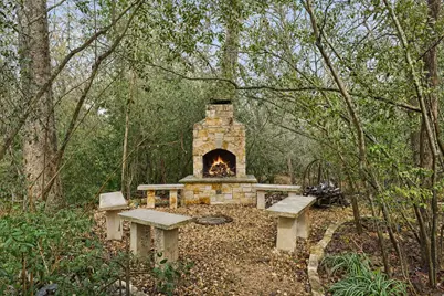 1001 Hemingway Drive, College Station, TX 77845 - Photo 32