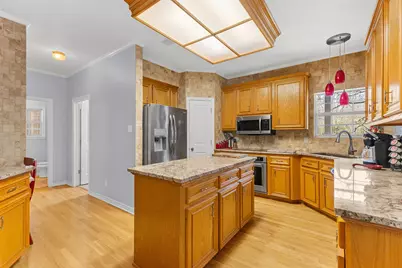 1001 Hemingway Drive, College Station, TX 77845 - Photo 8