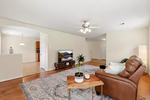 12563 Chiswick Rd, Houston, TX 77047 - Photo 6