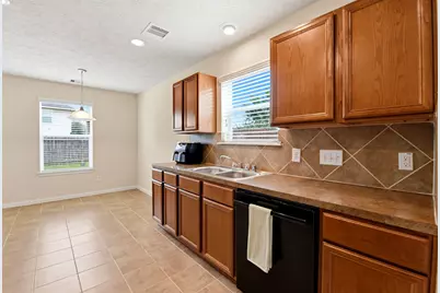 12563 Chiswick Road, Houston, TX 77047 - Photo 8