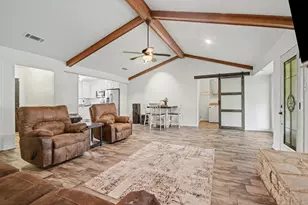 56 W Candlewood St, Lake Jackson, TX 77566 - Photo 8