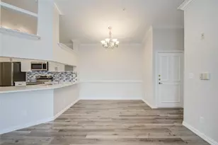 2111 Welch St, Houston, TX 77019 - Photo 8