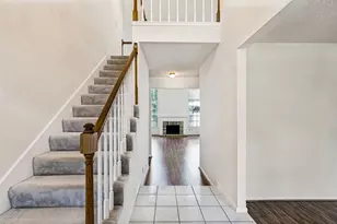 2 Windledge Pl, The Woodlands, TX 77381 - Photo 4