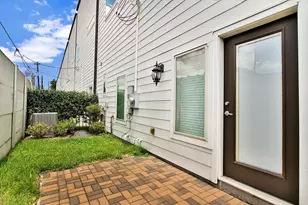 1221 Bonner St, Houston, TX 77007 - Photo 30