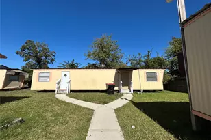 13927 Victoria St, Houston, TX 77015 - Photo 6