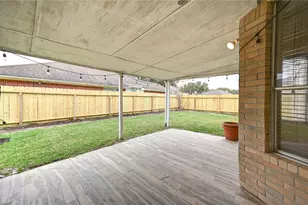 11906 Dinosaur Valley Dr, Sugar Land, TX 77498 - Photo 36