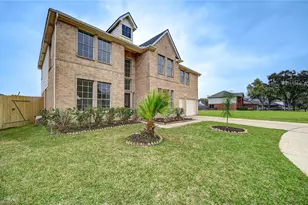 11906 Dinosaur Valley Dr, Sugar Land, TX 77498 - Photo 2
