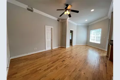 508 W Clay Street, Houston, TN 77019 - Photo 8
