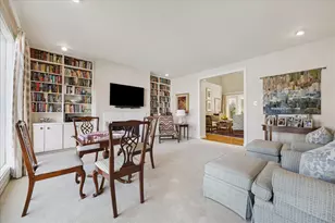 10 S Briar Hollow Ln, Houston, TX 77027 - Photo 8