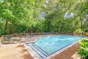 10 S Briar Hollow Ln, Houston, TX 77027 - Photo 32