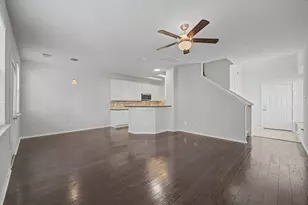 43 S Camellia Grove Cir, The Woodlands, TX 77382 - Photo 6