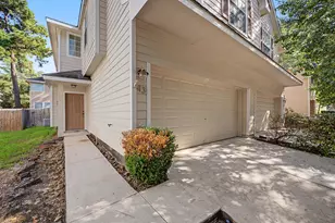 43 S Camellia Grove Cir, The Woodlands, TX 77382 - Photo 2