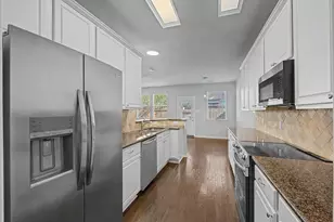 43 S Camellia Grove Cir, The Woodlands, TX 77382 - Photo 14