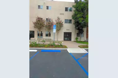 25109 Ebony Ln, Lomita, CA 90717 - Photo 2