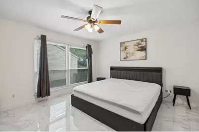 2601 Augusta Drive #14, Houston, TX 77057 - Photo 6