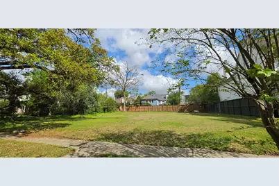 2024 Milford Street, Houston, TX 77098 - Photo 1
