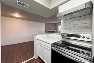 6001 Reims Rd, Houston, TX 77036 - Photo 18