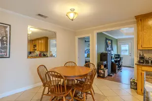 625 S Remington Dr, Angleton, TX 77515 - Photo 22