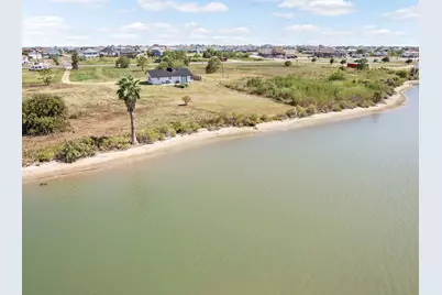 2055 Hwy 87, Crystal Beach, TX 77650 - Photo 28