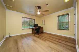 360 Hollyglenn St, Woodbranch, TX 77357 - Photo 20