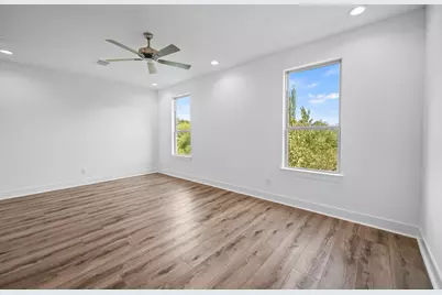5612 Savyon Drive, Houston, TX 77091 - Photo 14