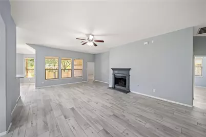 2406 Winter Trail Drive, Conroe, TX 77304 - Photo 10