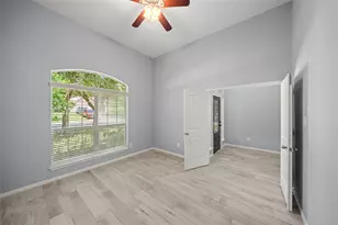 2406 Winter Trail Dr, Conroe, TX 77304 - Photo 4