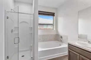 1605 Rd 5102, Cleveland, TX 77327 - Photo 14