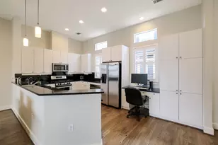 2437 South Blvd, Houston, TX 77098 - Photo 16