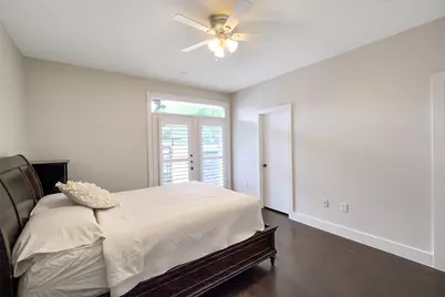 2437 South Boulevard #2, Houston, TX 77098 - Photo 10