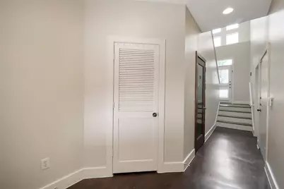 2437 South Boulevard #2, Houston, TX 77098 - Photo 8