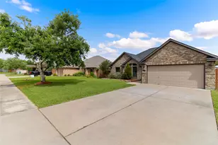 105 Hummingbird Ct, Richwood, TX 77566 - Photo 32