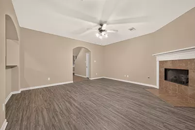 4903 Summer Ridge Drive, Conroe, TX 77303 - Photo 10