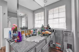 5638 Fairview Forest Dr, Houston, TX 77088 - Photo 38