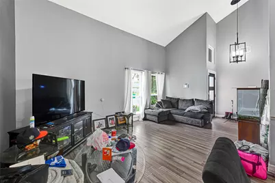 5638 Fairview Forest Drive, Houston, TX 77088 - Photo 22