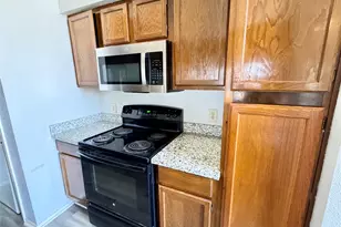 14550 Fonmeadow Dr, Houston, TX 77035 - Photo 8