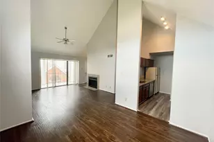 14550 Fonmeadow Dr, Houston, TX 77035 - Photo 2