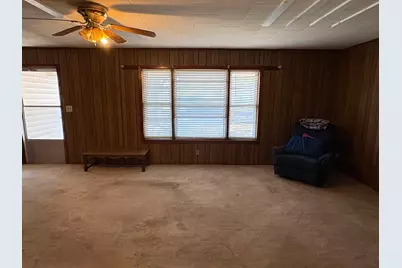 809 August Street, El Campo, TX 77437 - Photo 10