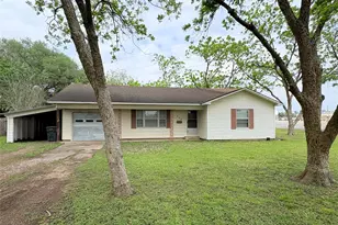 809 August St, El Campo, TX 77437 - Photo 2