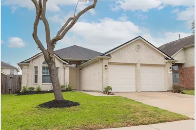 16307 Goanna Court, Sugar Land, TX 77498 - Photo 4