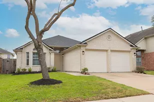 16307 Goanna Ct, Sugar Land, TX 77498 - Photo 4