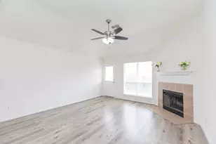 16307 Goanna Ct, Sugar Land, TX 77498 - Photo 12